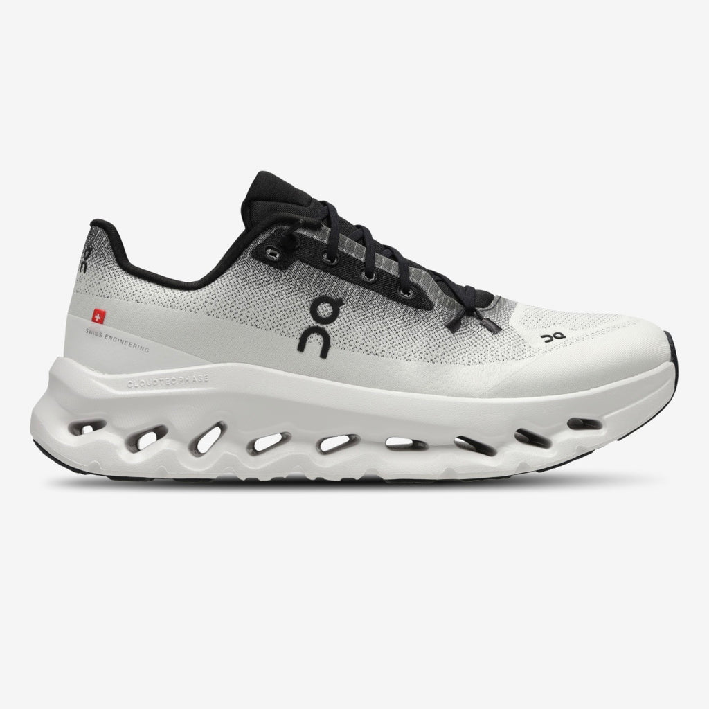 Sneakers On CLOUDTlLT