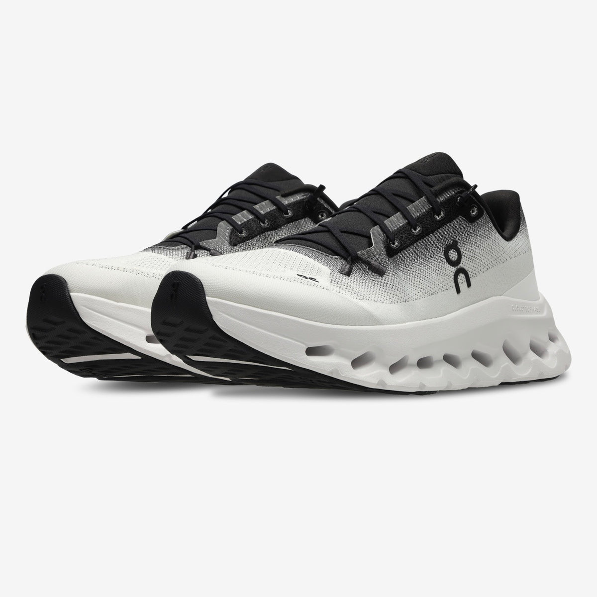 Sneakers On CLOUDTlLT