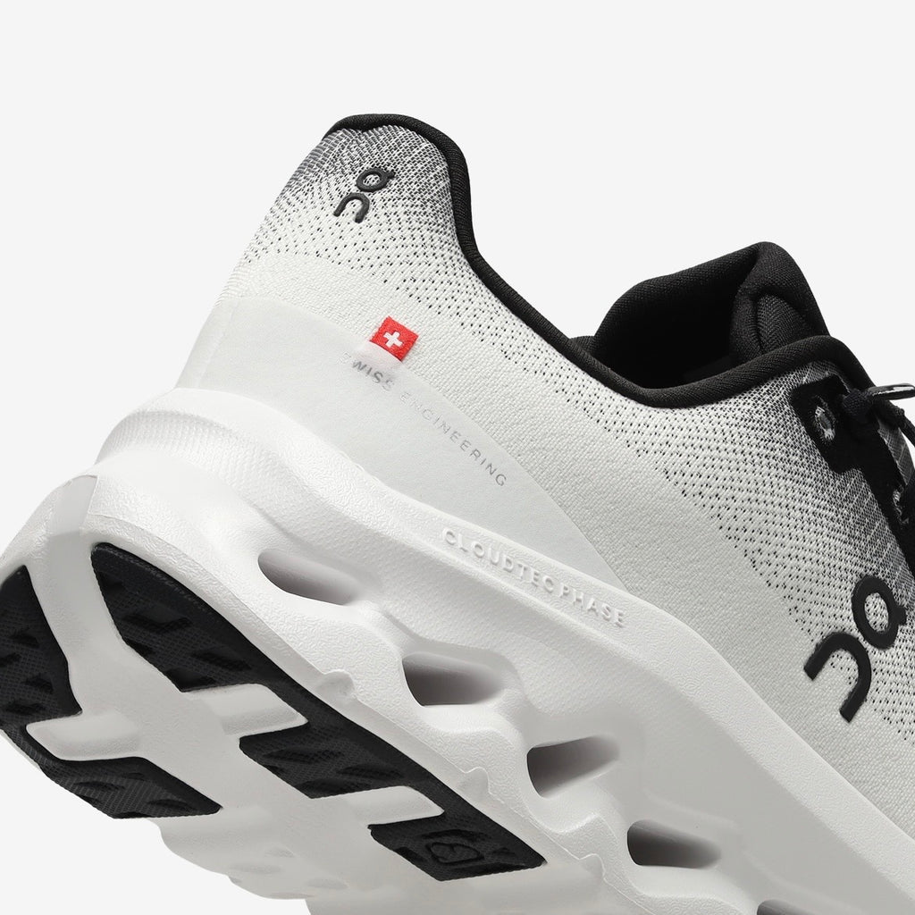 Sneakers On CLOUDTlLT