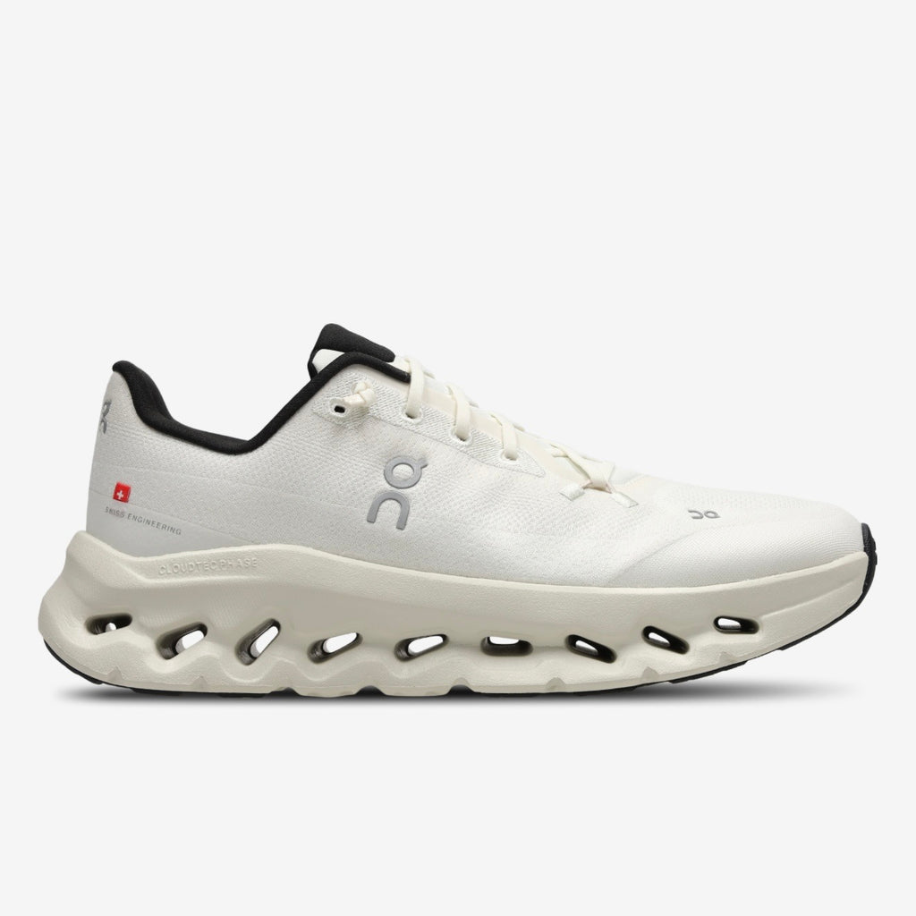 Sneakers On CLOUDTlLT