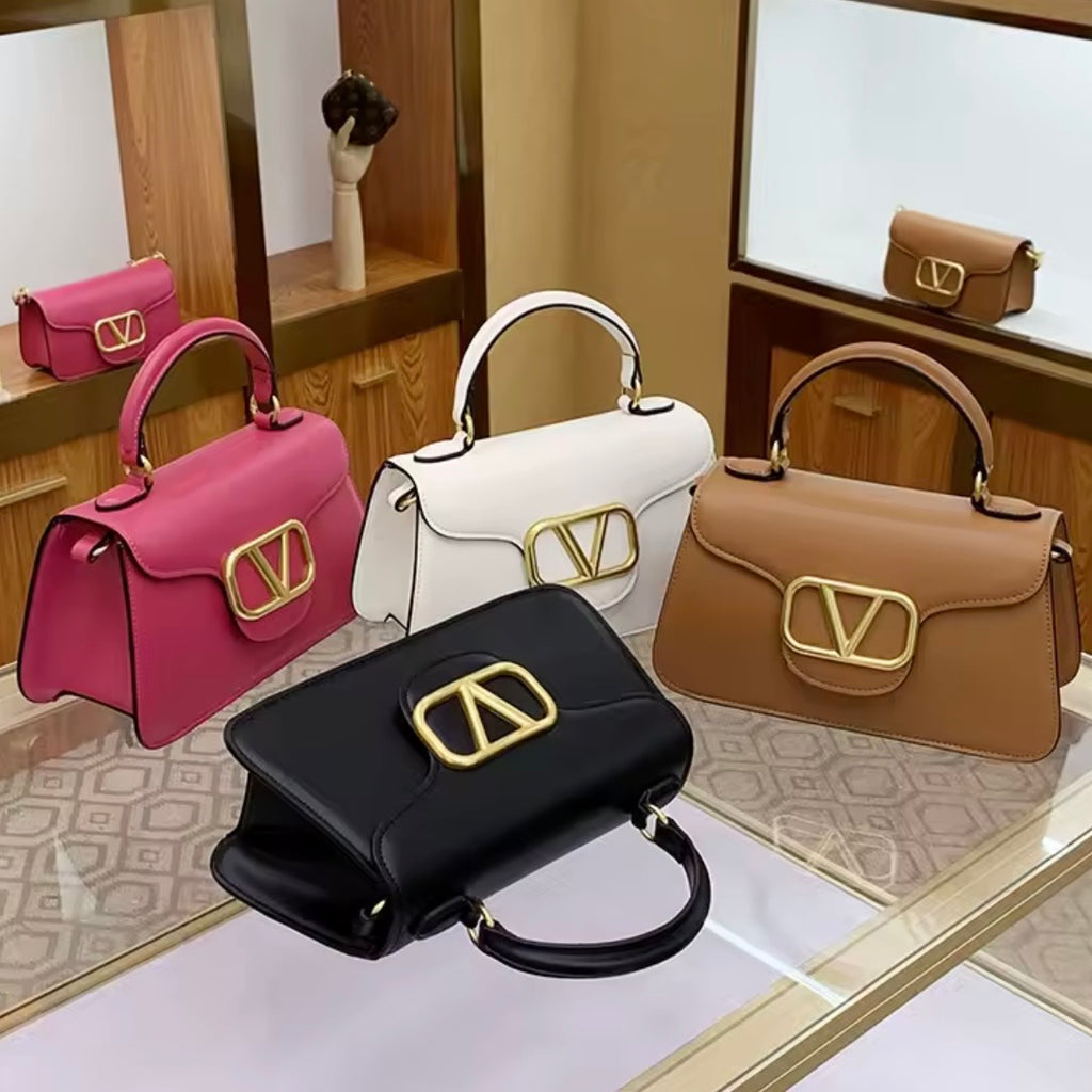 Bolso Cuadrado Elegante – Detalle Dorado