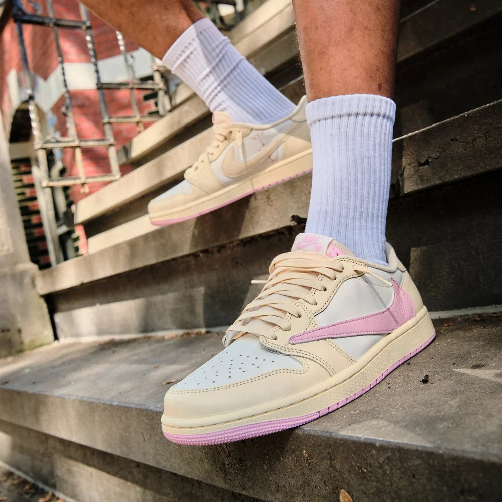 AJ1 Retro Low OG SP Travis Scott Shy Pink ¡Edición limitada!