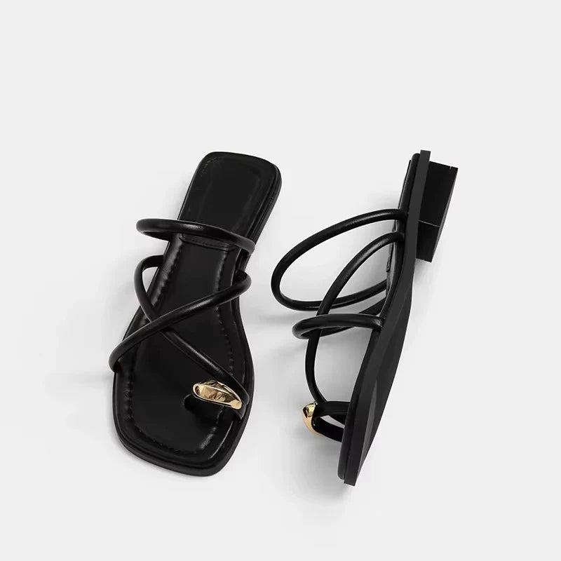 Sandalias Planas con Aro Dorado para Mujer